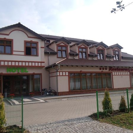 Hotel Neo Międzyrzecz Exteriér fotografie