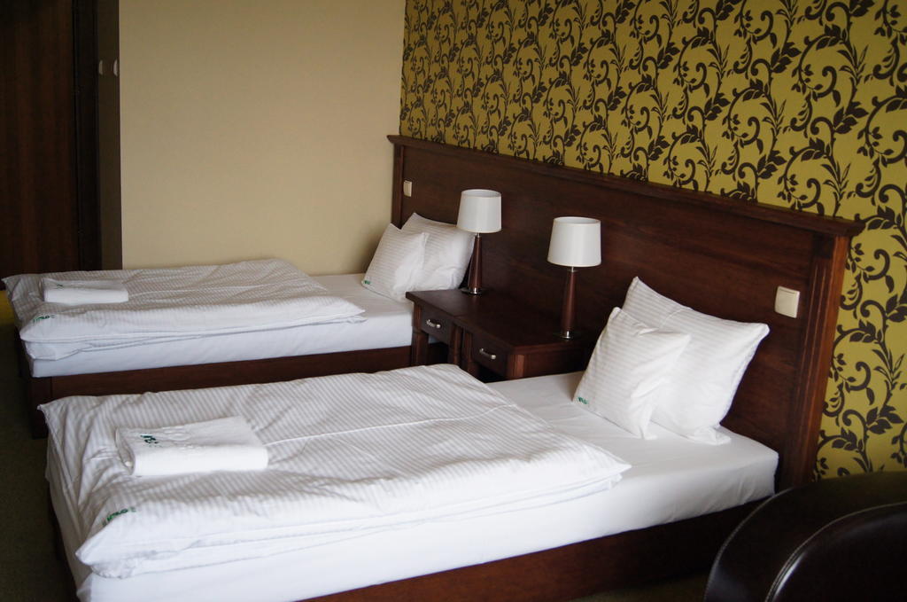 Hotel Neo Międzyrzecz Pokoj fotografie