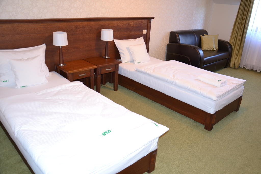 Hotel Neo Międzyrzecz Pokoj fotografie