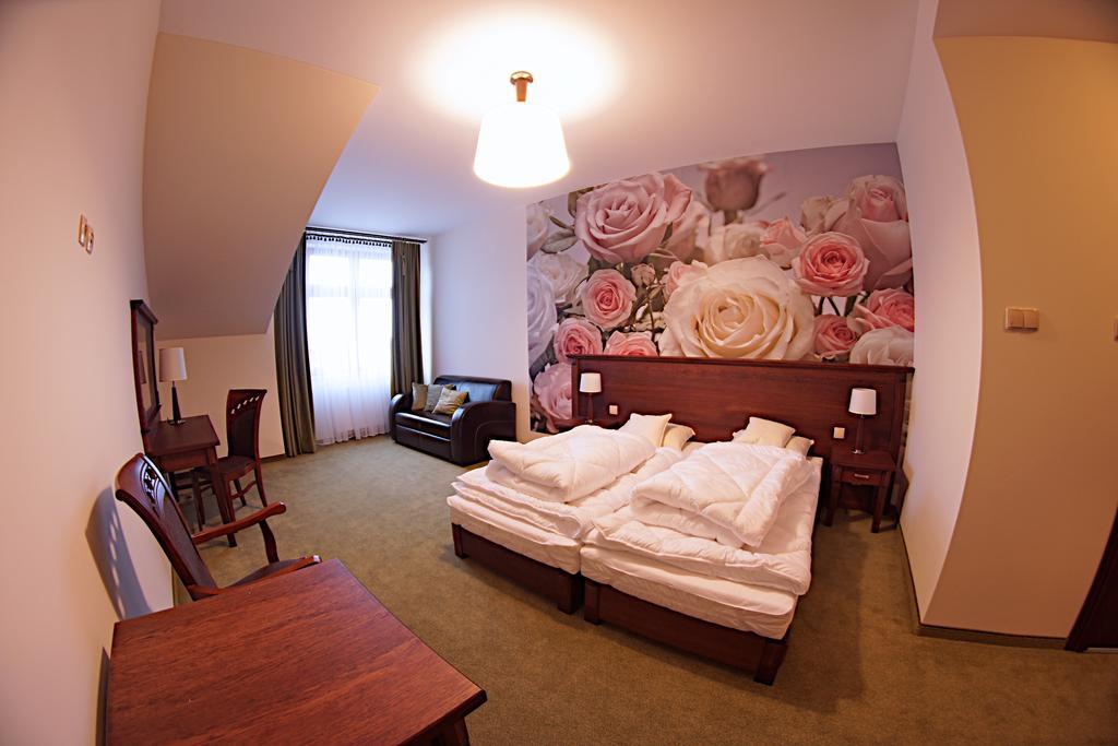 Hotel Neo Międzyrzecz Pokoj fotografie