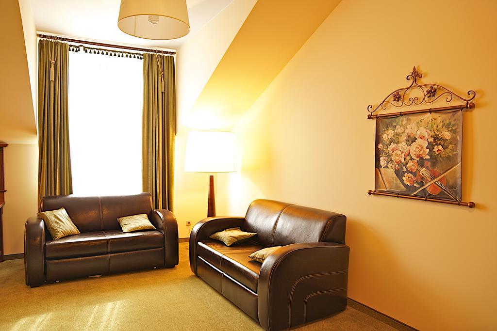 Hotel Neo Międzyrzecz Pokoj fotografie