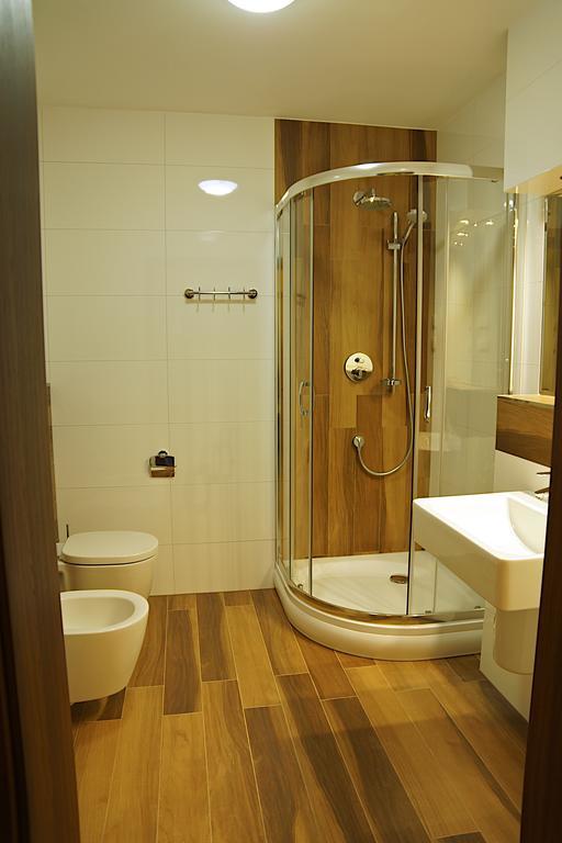 Hotel Neo Międzyrzecz Pokoj fotografie