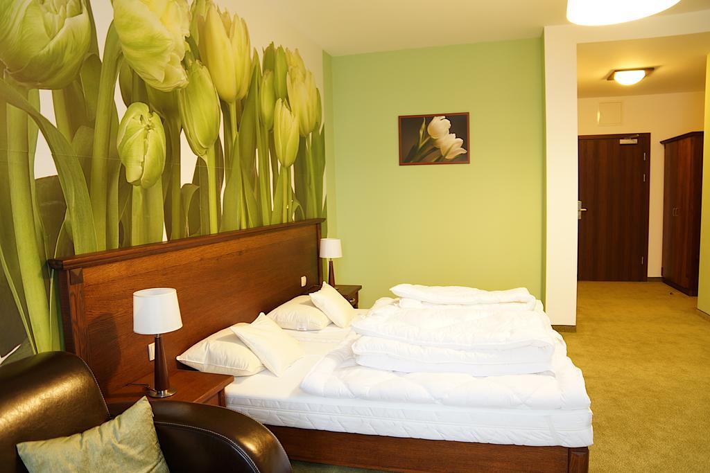 Hotel Neo Międzyrzecz Pokoj fotografie